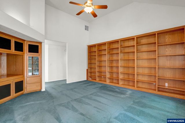 3475 Valley View Dr NW, Albany, OR 97321