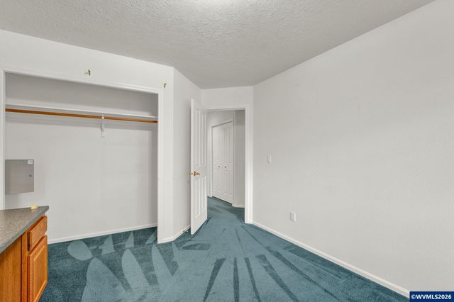 3475 Valley View Dr NW, Albany, OR 97321