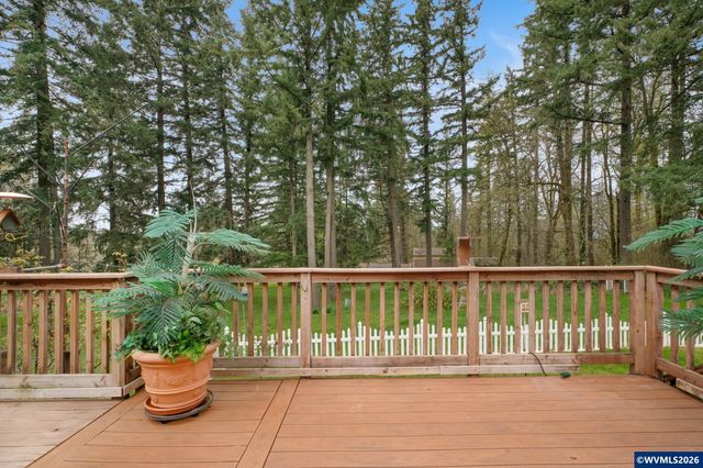 3475 Valley View Dr NW, Albany, OR 97321