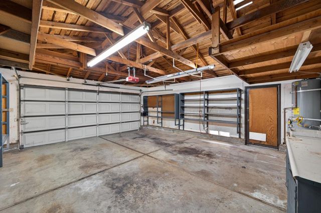 7394 Farm Dale Way, Sacramento, CA 95831