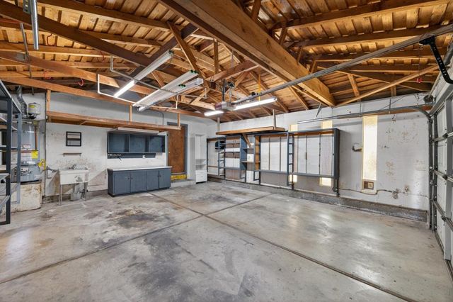 7394 Farm Dale Way, Sacramento, CA 95831