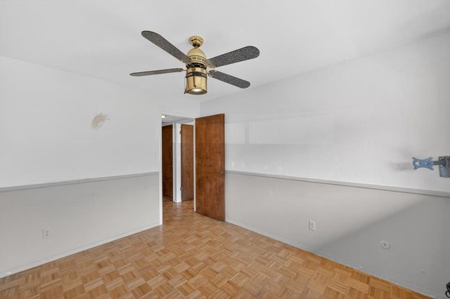 7394 Farm Dale Way, Sacramento, CA 95831