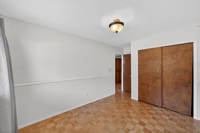 7394 Farm Dale Way, Sacramento, CA 95831