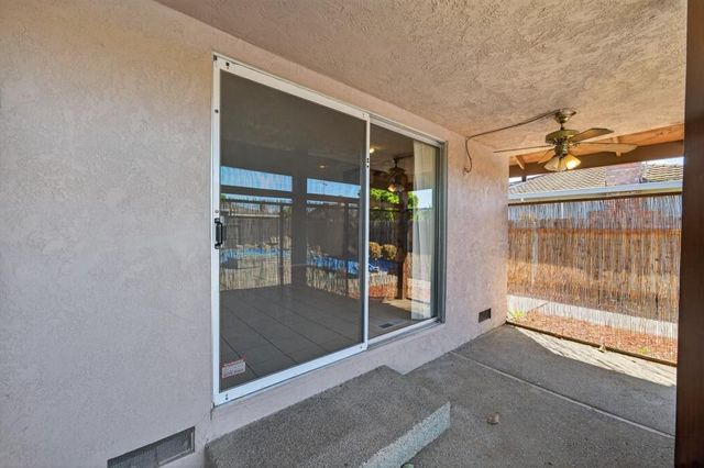 7394 Farm Dale Way, Sacramento, CA 95831