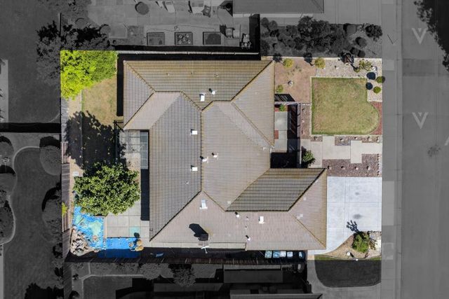 7394 Farm Dale Way, Sacramento, CA 95831