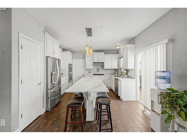 9815 Eagle Creek Cir, Commerce City, CO 80022