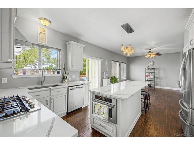 9815 Eagle Creek Cir, Commerce City, CO 80022
