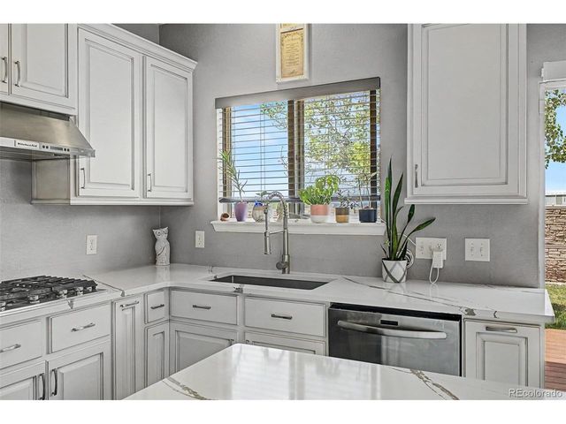 9815 Eagle Creek Cir, Commerce City, CO 80022