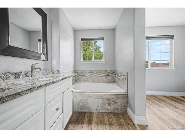 9815 Eagle Creek Cir, Commerce City, CO 80022