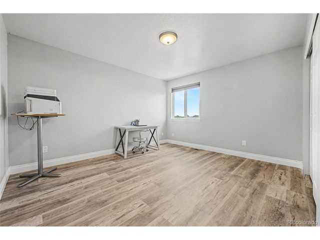 9815 Eagle Creek Cir, Commerce City, CO 80022