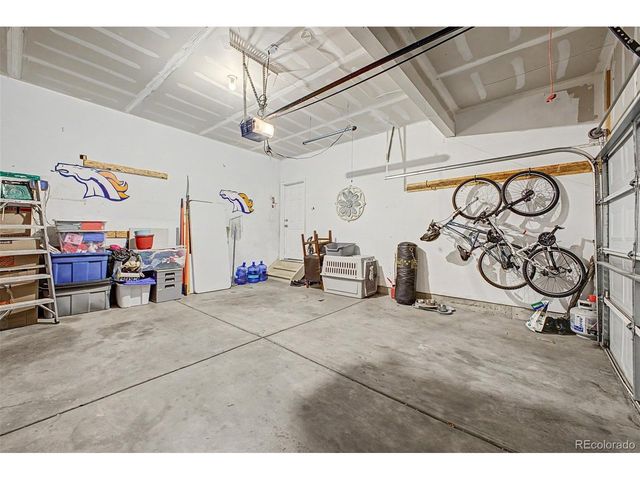 9815 Eagle Creek Cir, Commerce City, CO 80022