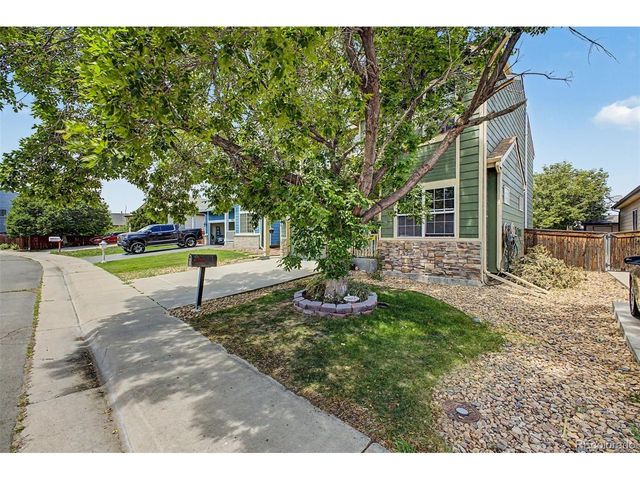 9815 Eagle Creek Cir, Commerce City, CO 80022