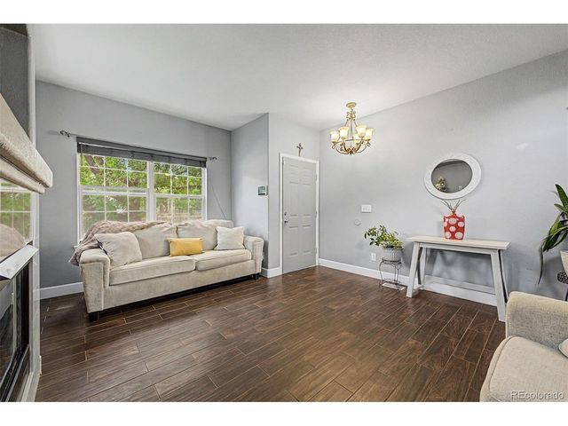 9815 Eagle Creek Cir, Commerce City, CO 80022