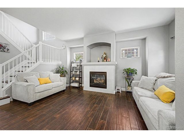 9815 Eagle Creek Cir, Commerce City, CO 80022