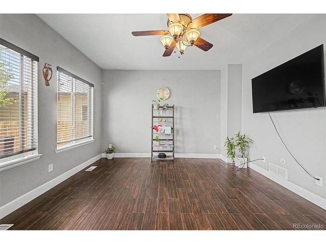 9815 Eagle Creek Cir, Commerce City, CO 80022