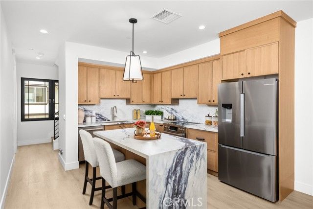 830 Sunset A, Arcadia, CA 91007