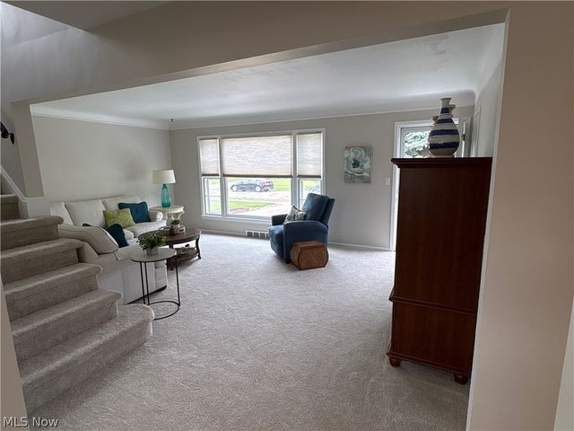29508 Woodway Drive, Wickliffe, OH 44092