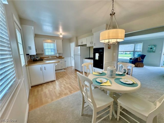 29508 Woodway Drive, Wickliffe, OH 44092