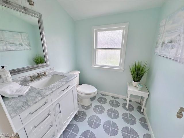29508 Woodway Drive, Wickliffe, OH 44092