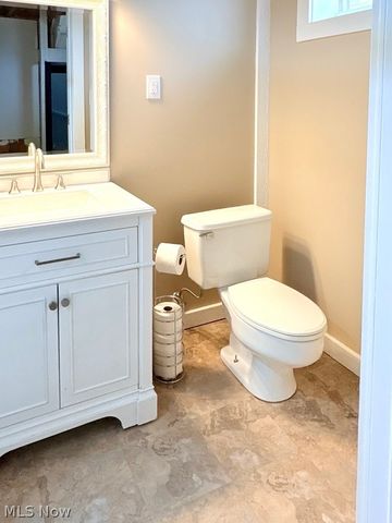 29508 Woodway Drive, Wickliffe, OH 44092