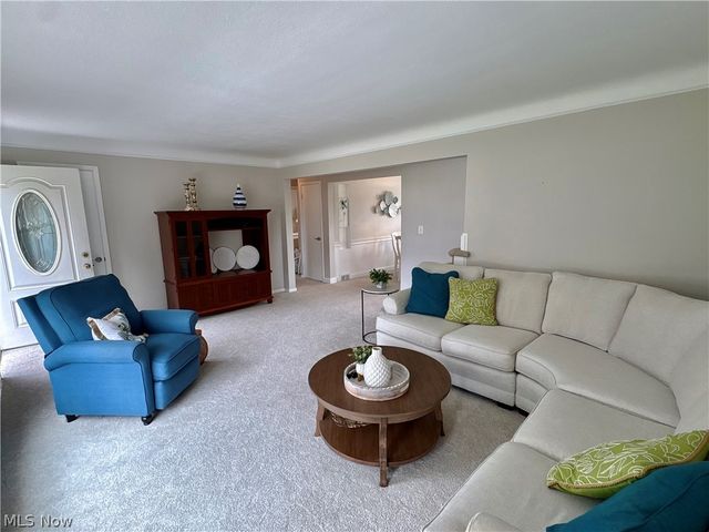 29508 Woodway Drive, Wickliffe, OH 44092