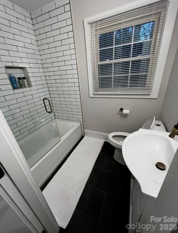523 Kenlough Drive, Charlotte, NC 28209