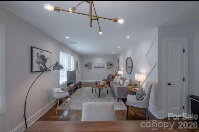 523 Kenlough Drive, Charlotte, NC 28209