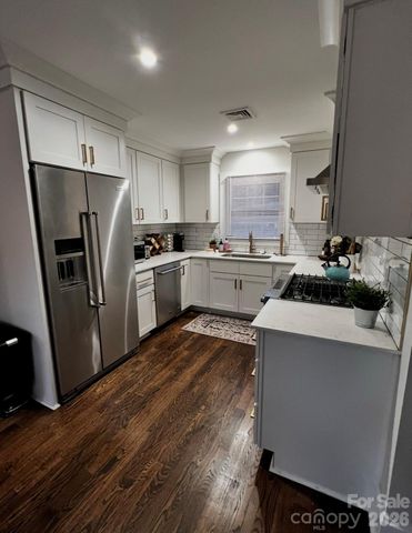 523 Kenlough Drive, Charlotte, NC 28209