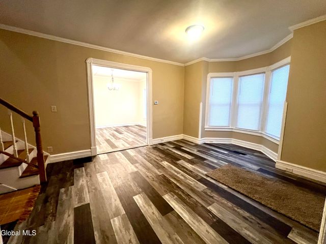 21 Wells Street, Gloversville, NY 12078