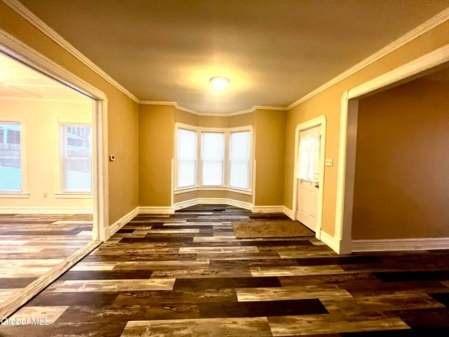 21 Wells Street, Gloversville, NY 12078