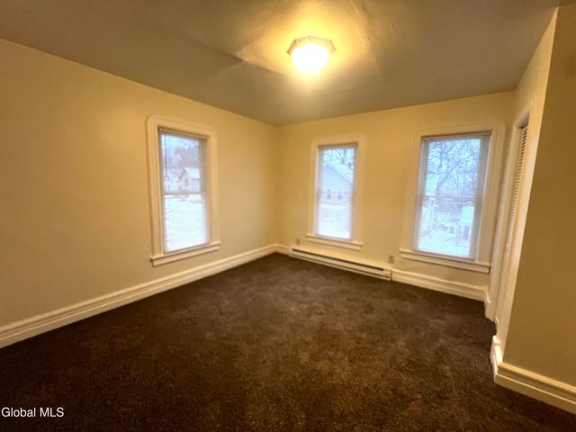 21 Wells Street, Gloversville, NY 12078