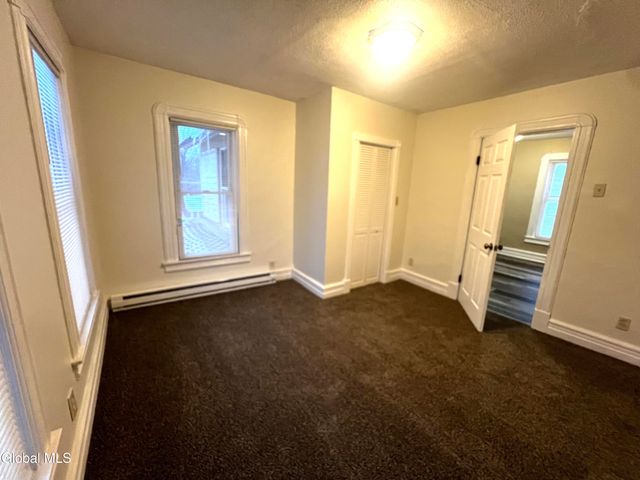 21 Wells Street, Gloversville, NY 12078