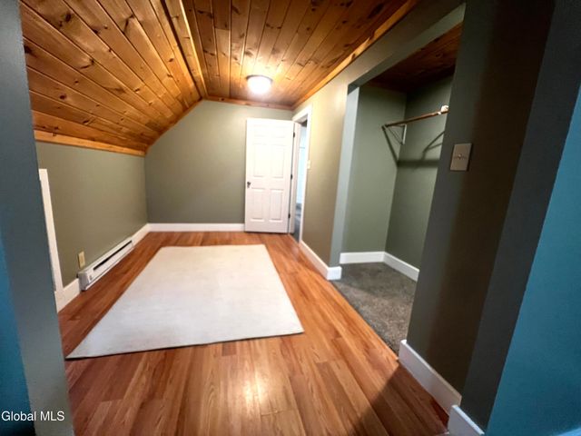 21 Wells Street, Gloversville, NY 12078