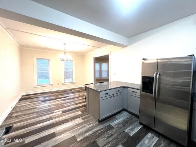 21 Wells Street, Gloversville, NY 12078