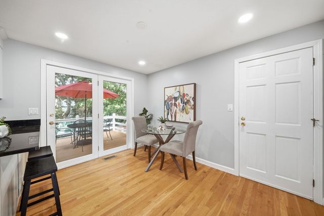 27 Stonegate Rd 27, Chelmsford, MA 01824
