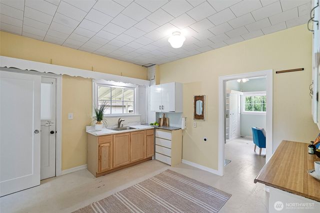 135 NW Walker Road, Poulsbo, WA 98370
