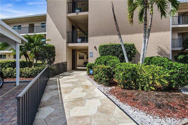 9 High Point CIR N 108, Naples, FL 34103