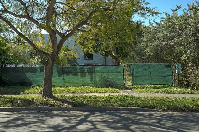 1728 Lenox Ave, Miami Beach, FL 33139