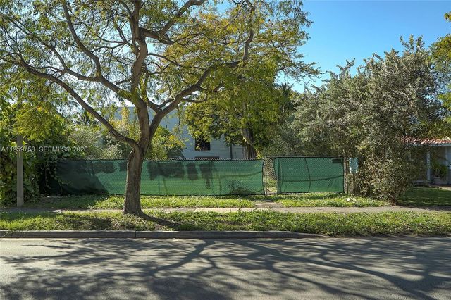 1728 Lenox Ave, Miami Beach, FL 33139