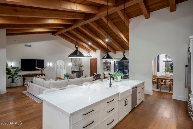 8570 E PEPPER TREE Lane, Scottsdale, AZ 85250