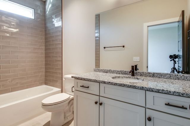 1905B Seminole Ave, Nashville, TN 37211