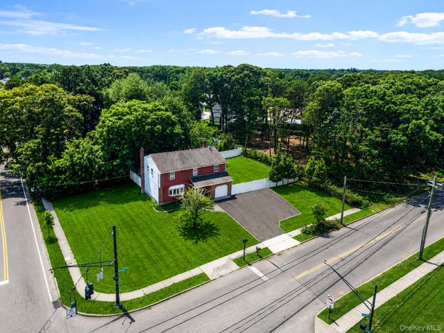 300 Browns Road, Nesconset, NY 11767