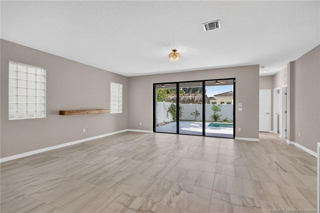7102 Rockwood Road, Jupiter, FL 33458