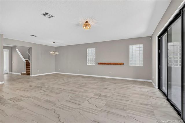 7102 Rockwood Road, Jupiter, FL 33458