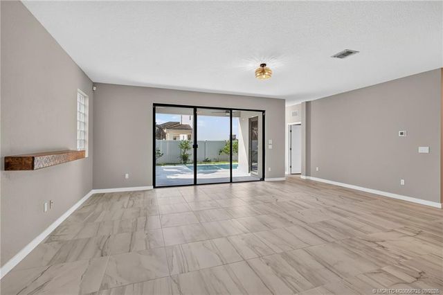 7102 Rockwood Road, Jupiter, FL 33458