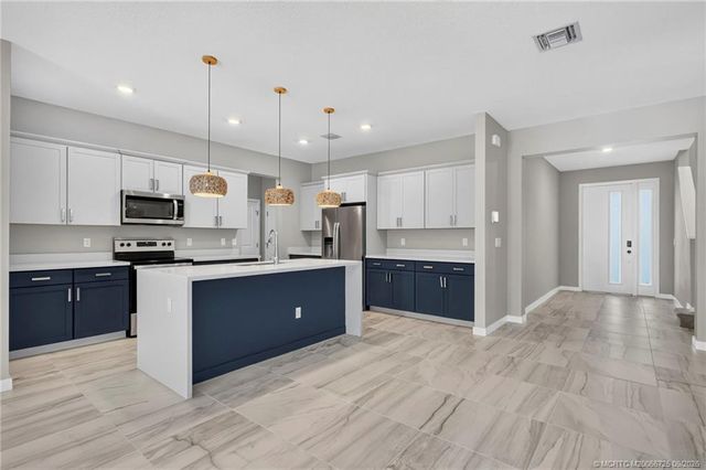 7102 Rockwood Road, Jupiter, FL 33458