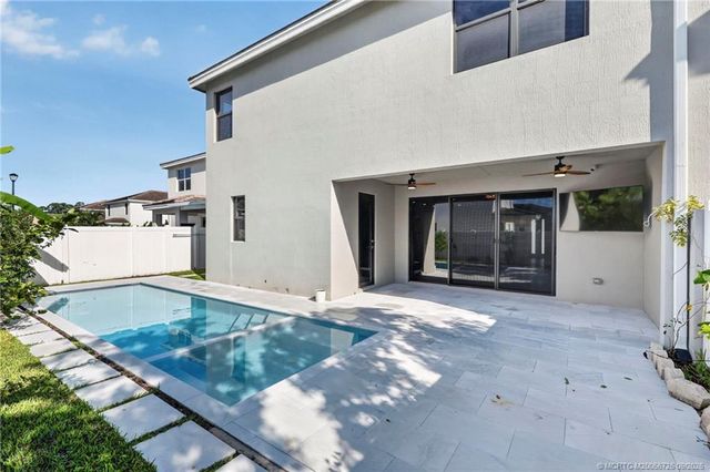 7102 Rockwood Road, Jupiter, FL 33458