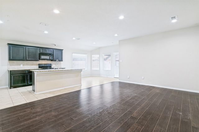 8817 Poynter Street, Fort Worth, TX 76123