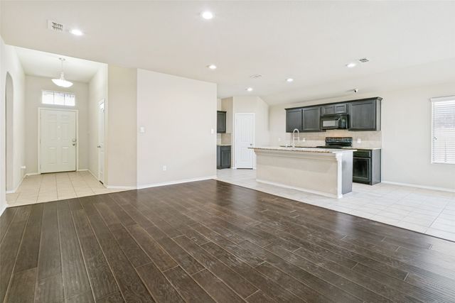 8817 Poynter Street, Fort Worth, TX 76123