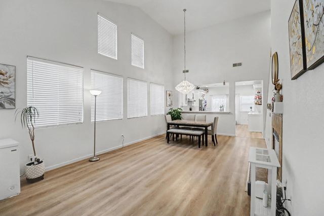 10056 Wexted Way, Elk Grove, CA 95757